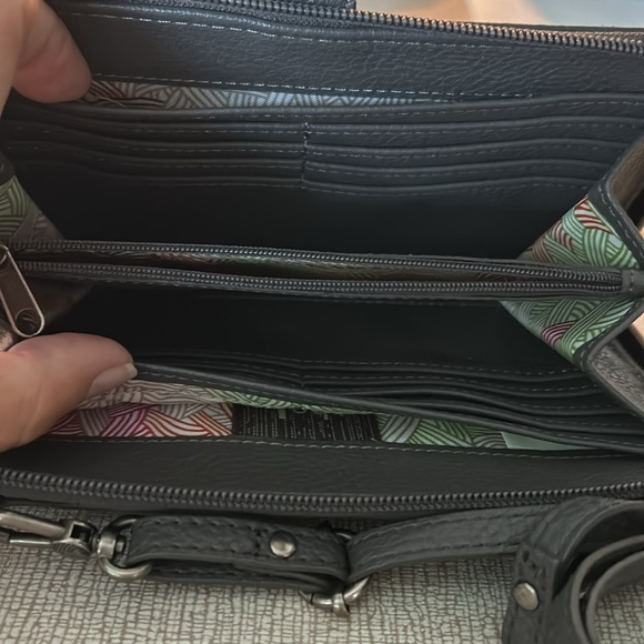 Shoulder length gray wallet - Picture 8 of 9